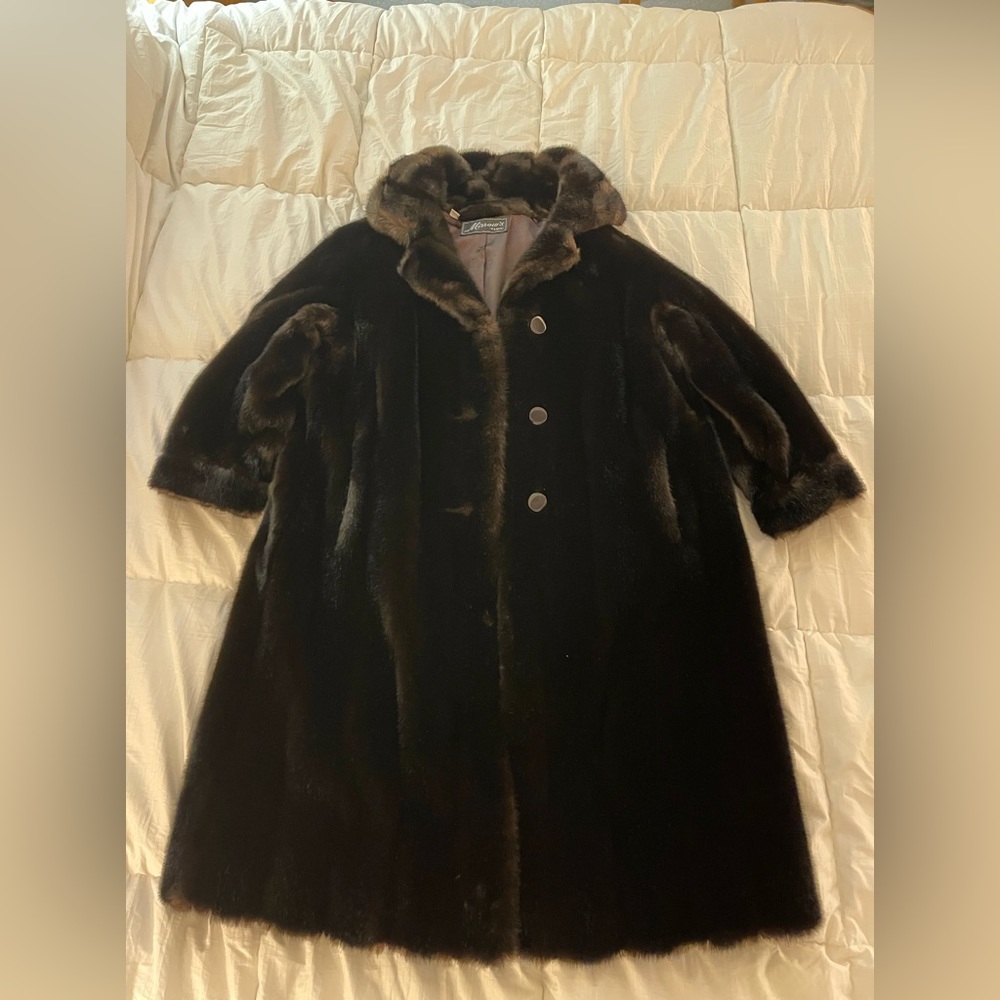 Mirrow’s Furs Real Fur Coat For Women Size 16 Full Length Dark Brown
